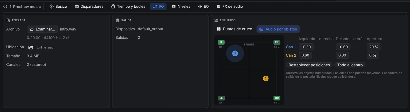 Pestaña I/O en modo audio por objetos: una sala con cuatro altavoces y dos objetos numerados, y sus posiciones.